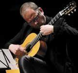 Christopher Brandt: Klassik-Gitarrenklänge im Nebbienschen Gartenhaus