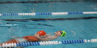 Schwimmen lernen braucht Wasserflächen – und Engagement