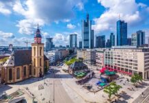 Hauptwache, Hochhäuser, Haltung – Frankfurt Innenstadt