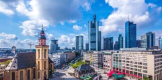 Hauptwache, Hochhäuser, Haltung – Frankfurt Innenstadt